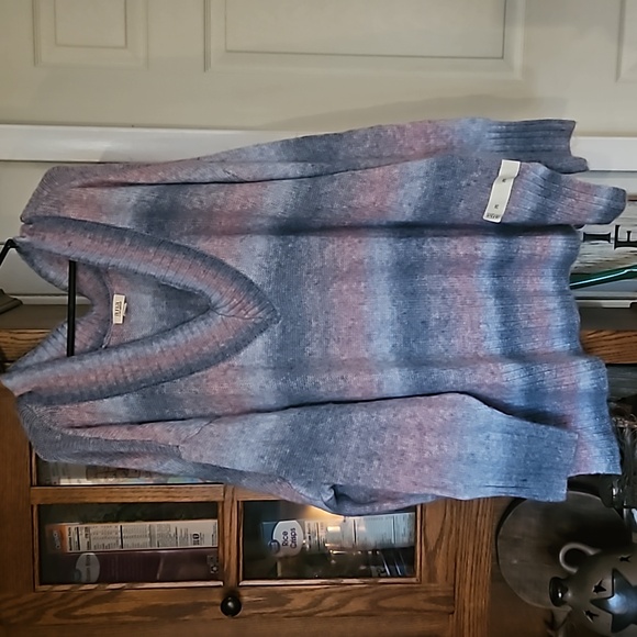 a.n.a Sweaters - NWT A.N.A. brand sweater 3x ✨️ 🍭